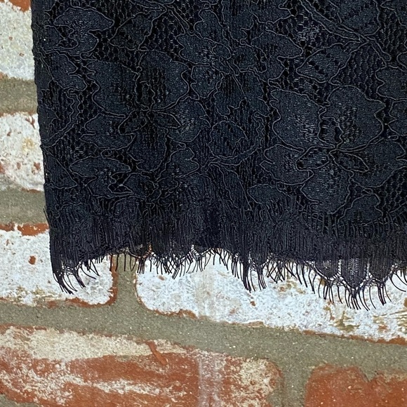 DIANE VON FURSTENBERG Scotia Black Lace Pencil Skirt Size 2 - Picture 11 of 13